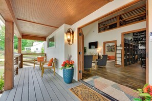 Interior - 6 Mi to Wet 'n Wild! Family Escape w/ Yard & Deck (Greensboro)