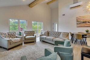 House (3 Bedrooms) | Interior - Margaritaville Access! Luxe Ozark Oasis w/ Hot Tub (Osage Beach)