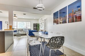 Interior - 2 Mi to Hard Rock Stadium: Home w/ Hot Tub! (Miramar)