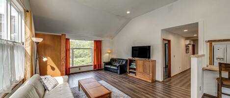 House (4 Bedrooms) | Front of property