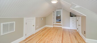 Located in the Heart of Gloucester Courthouse!