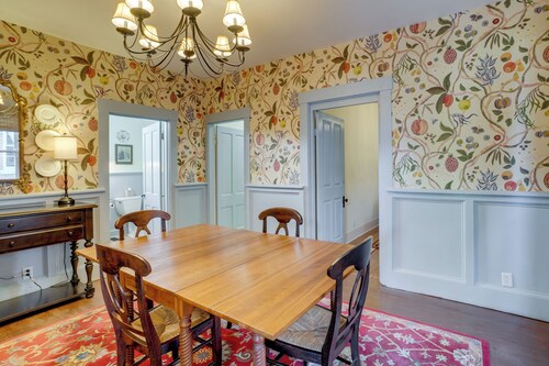 2nd Street Inn: Historic 1870s Gem Steps From Main