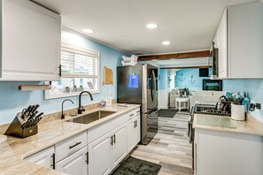 Interior - Walk to Sand Lake Beach! Family Escape w/ Fire Pit (National City)