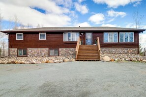 Interior - 40-acre Brook Park Retreat Near Lakes & Fishing! (Brook Park)