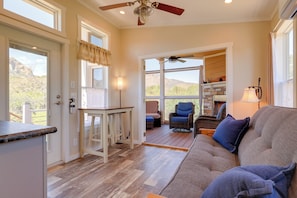House (1 Bedroom) | Interior
