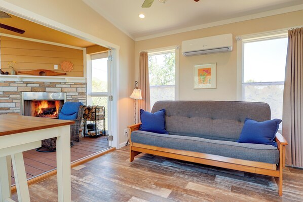 House (1 Bedroom) | Interior
