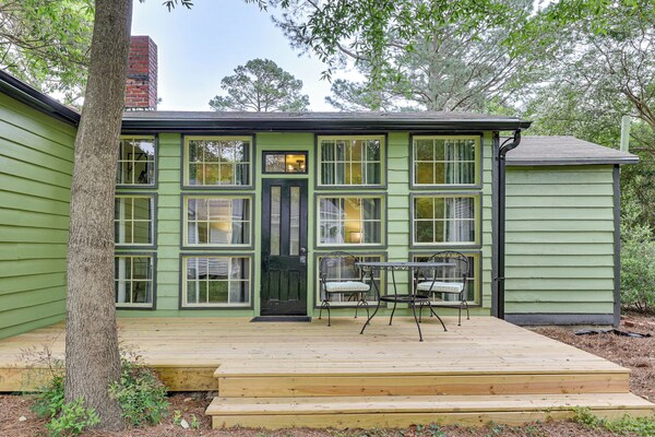 Quiet Tree-lined Yard & Ev Charger: Near I95 - Halifax, NC