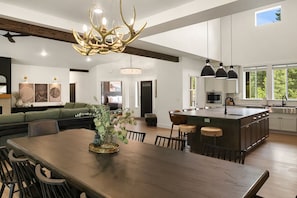 Dining - Stunning 6 BR, modern-mountain home on 3 acres! *Pet friendly! (Ronald)