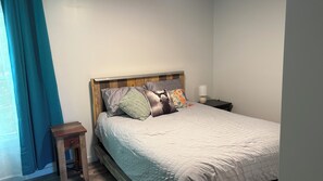 Internet, bed sheets