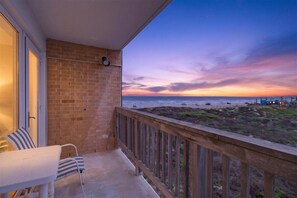 Property grounds - Gulfstream Condos Unit 321 | Pool & Hot Tub | Private Balcony Gulf View (Corpus Christi)