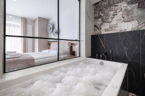 Love Story Studio with Jacuzzi Sopot