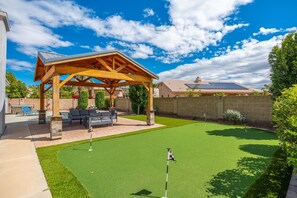 Terrace/patio - Resort-Style 5BR · Heated Pool · Putting Green (Phoenix)
