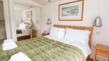 3 bedrooms, free WiFi, individually decorated, individually furnished