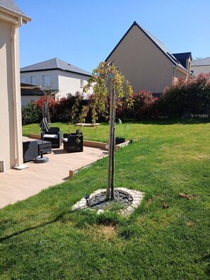 Property grounds - House with garden and balneo Beach on foot (Houlgate)