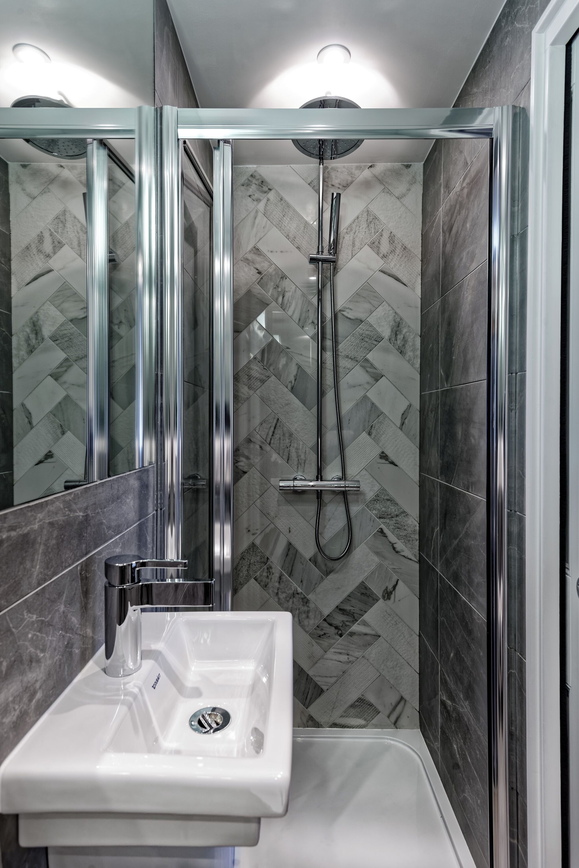 Standard Studio | Bathroom