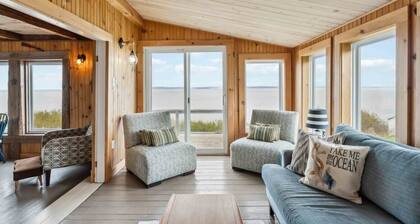 Canada Creek Coastal Cottage - Annapolis Valley
