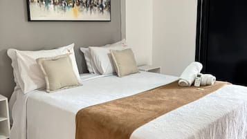 Cortinas blackout, tabla de planchar con plancha y wifi gratis