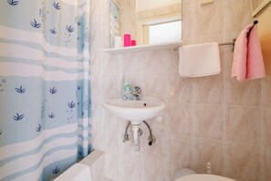 Bathroom - Vrbo Property (Dramalj)