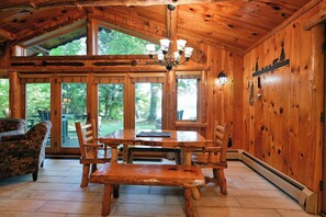 Dining - Cozy Bay Cottage w/ Lake Access & Trails Nearby (Cable)