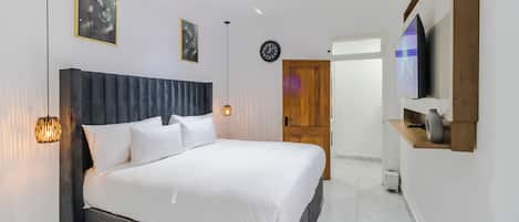 Iron/ironing board, free WiFi, bed sheets