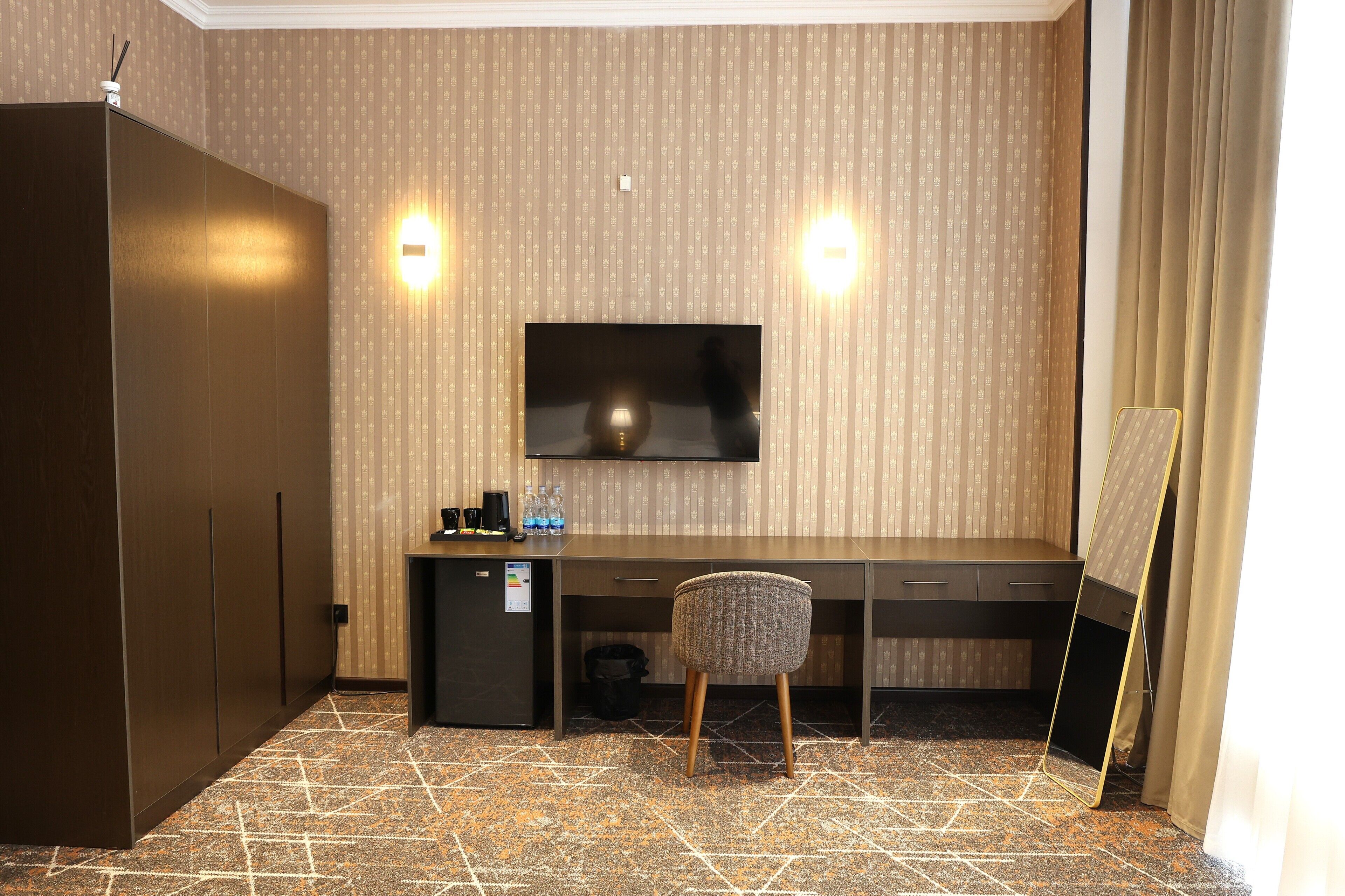 Standard Triple Room | Iron/ironing board, free WiFi