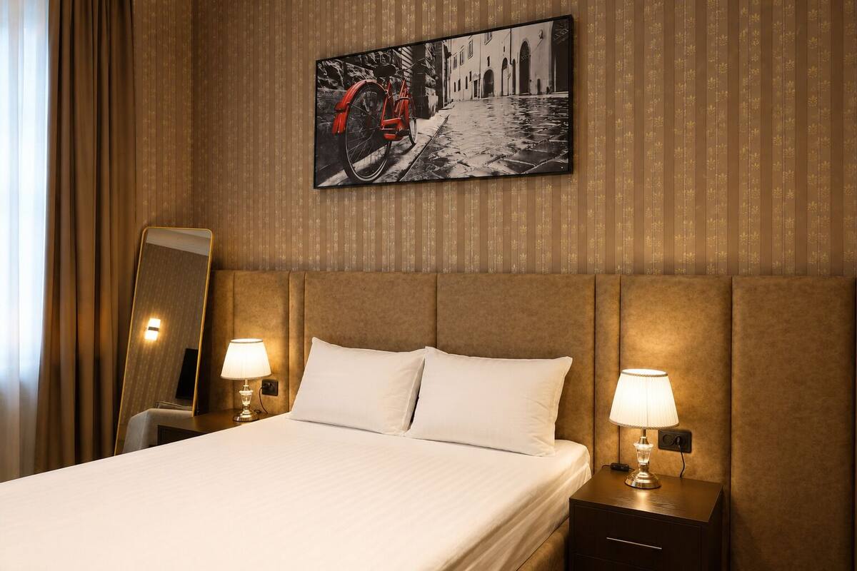 Chambre Double, vue ville