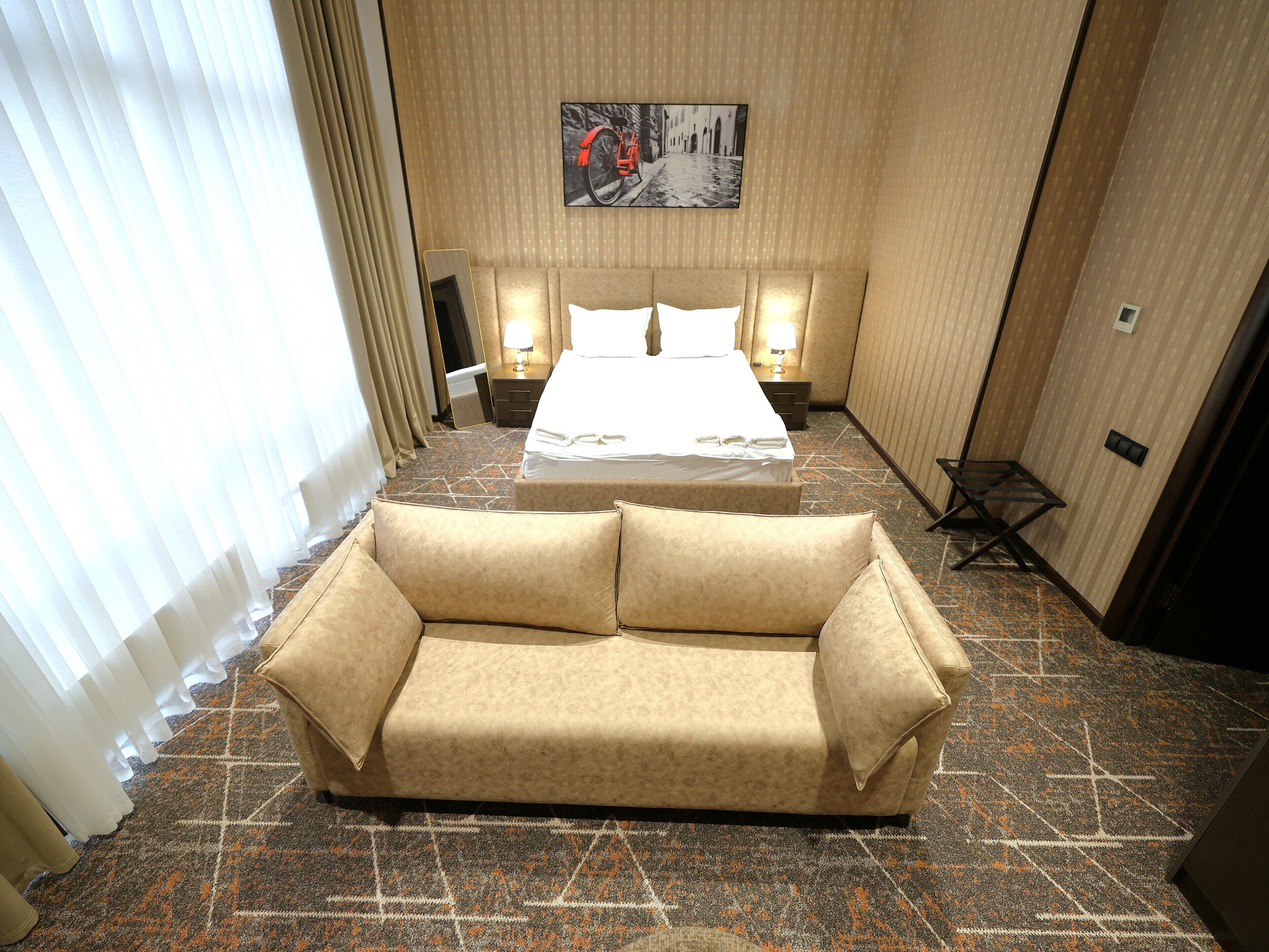 Chambre supérieure double, vue sur la ville | Fer et planche à repasser, accès au Wi-Fi (inclus)