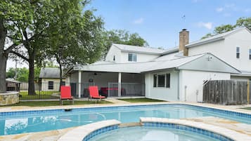 Casa, 5 habitaciones | Piscina
