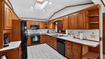 Rumah, 3 kamar tidur | Dapur pribadi | Lemari es, oven, mesin pembuat kopi/teh, dan pemanggang roti