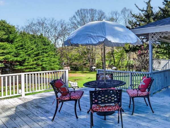 House, 3 Bedrooms | Outdoor dining - Unadilla Riverfront Oasis 3br Sleeps 8 3 Bedroom Home (Unadilla)