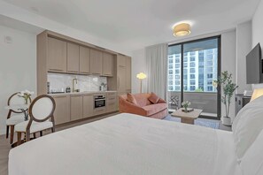 1 bedroom, iron/ironing board, WiFi, bed sheets - Studio with Pool in the Heart of Wynwood (Miami)
