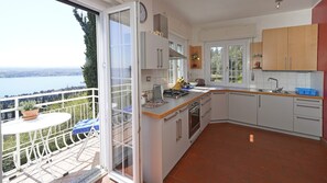 House, Smoking - Villa Samanta in Gardone Riviera (Gardone Riviera)