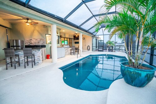 Apollos Anchor - 926 Golf Island Dr 5 Bedroom Home