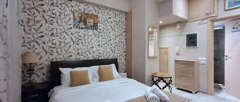 Apartment | Iron/ironing board, free WiFi