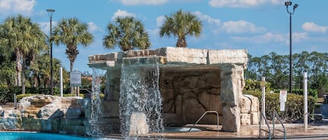 House, 6 Bedrooms | Pool