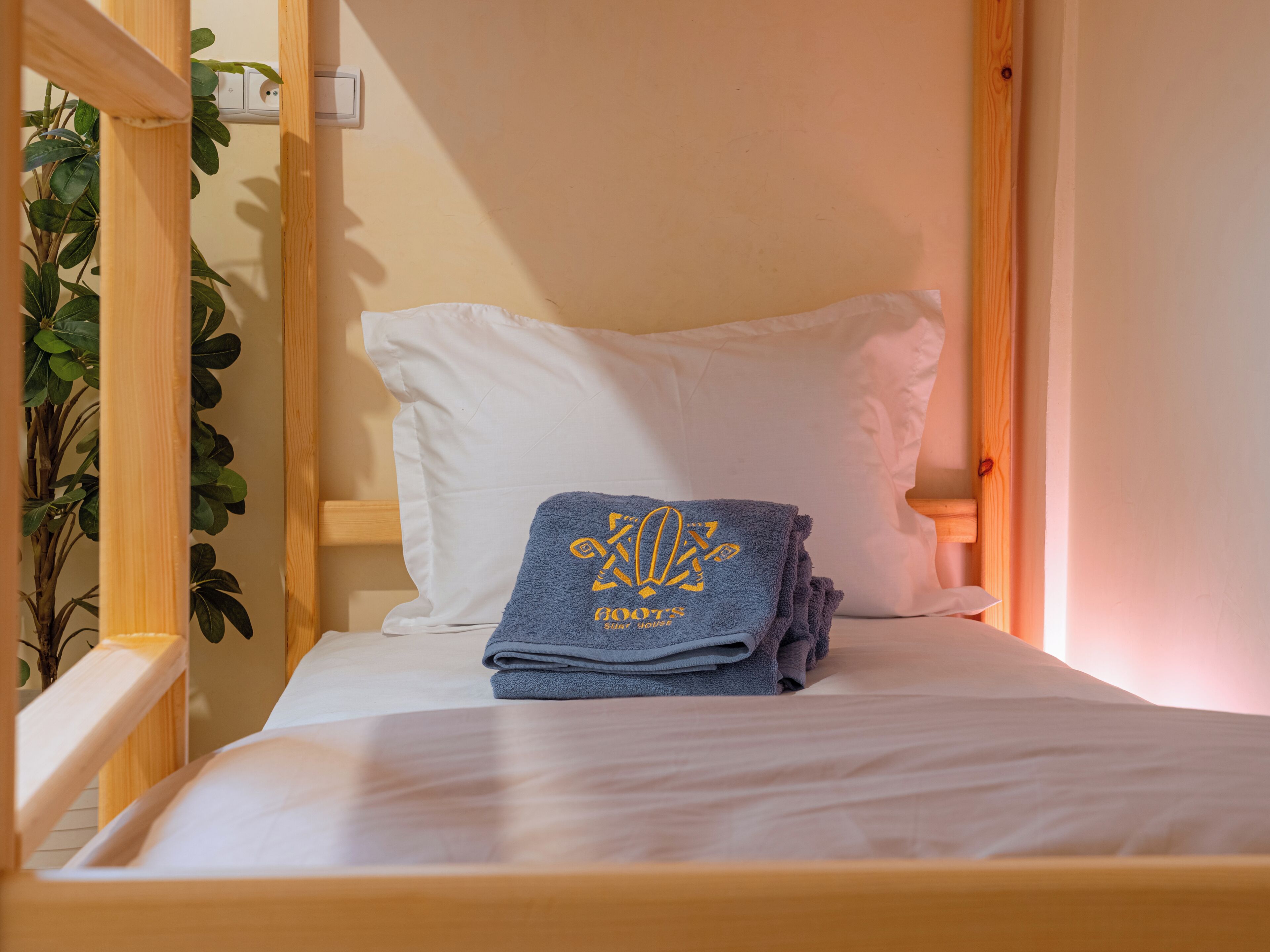 Economy Shared Dormitory, Women only