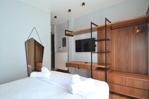 Apartment, Stadtblick | Bügeleisen/Bügelbrett, kostenloses WLAN