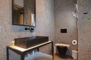Apartment, Stadtblick | Badezimmer