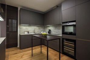 Espresso maker, coffee/tea maker - Ara di Marte Living Art (Roma)