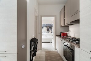Fridge, microwave, toaster - Cozy 43m2 apartment, ideal for 4 people, located on the second floor of a building with lift.The accommodation is located in Loreto, a residential neighborhood full of services. The proximity to the M1/M2 Loreto metro stop (9 minutes on foot) allows you  (Milan)