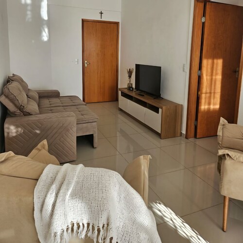 Comfortable 2-Bedroom AC Apartment  Prime Location for Corporate Travel