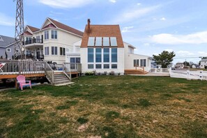 Exterior - Waterfront Sunsets on Bay w/ Boat Dock in Brigantine - Spacious 5 br Home (Brigantine)