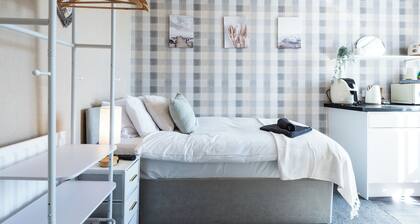 Bayview Aparthotel by Guestz