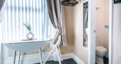 Bayview Aparthotel by Guestz