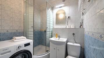 Apartment | Bathroom