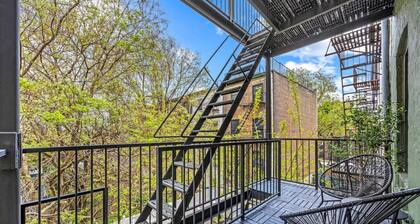 Explore Brooklyn Stay | 3 Bedrooms + Patio
