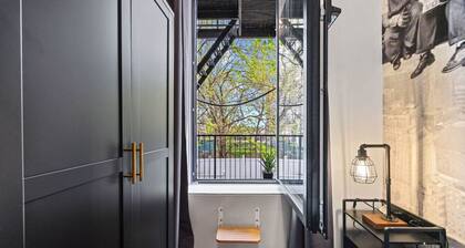 Unique NYC Stay | 3BR • 3 Bathrooms + Patio