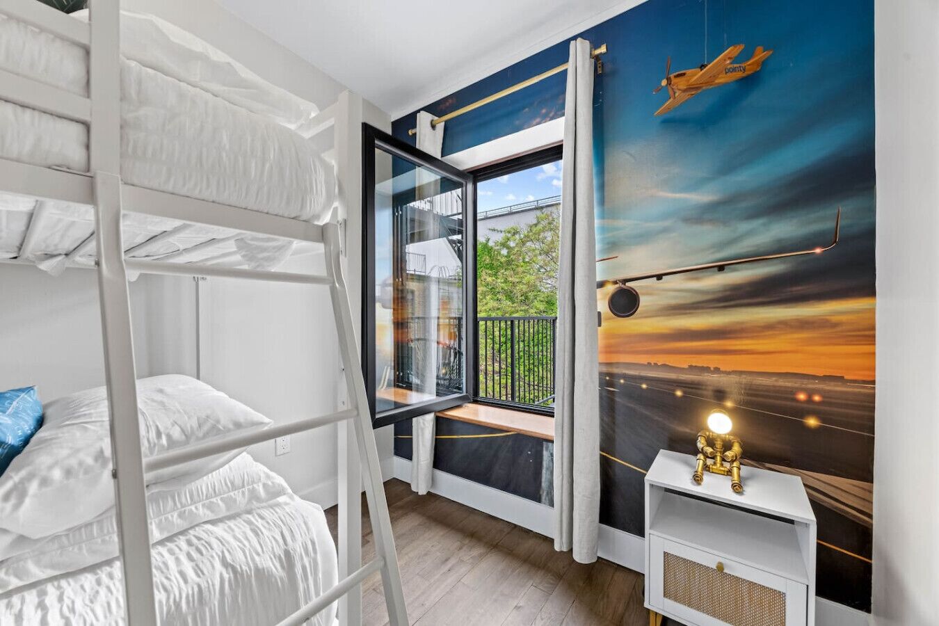 Desk, iron/ironing board, travel crib, WiFi