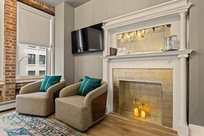 Interior - Manhattan Group Stay | 5BR Unique Era-Themed Home (New York)