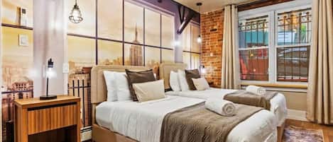 3 habitaciones, tabla de planchar con plancha y cuna de viaje